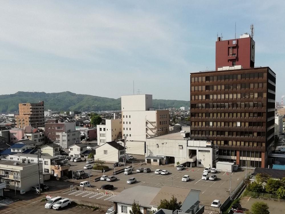 Apa Hotel Takaoka Marunouchi Ngoại thất bức ảnh